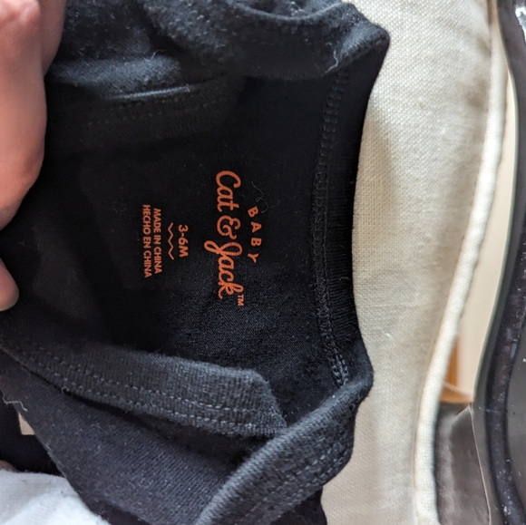 Cat & Jack Baby Girl 3-6M Cute Bows, Stars,+ Black & White Fall Rompers Bundle - Picture 3 of 10